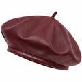 Béret classique en similicuir bordeaux