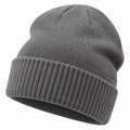 Bonnet ajusté en tricot gris